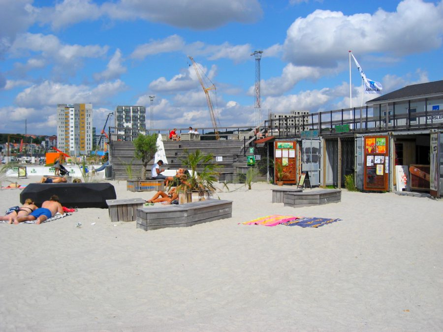Strandbaren er klar til endnu en solrig dag // foto: Silje Marie Schjødt