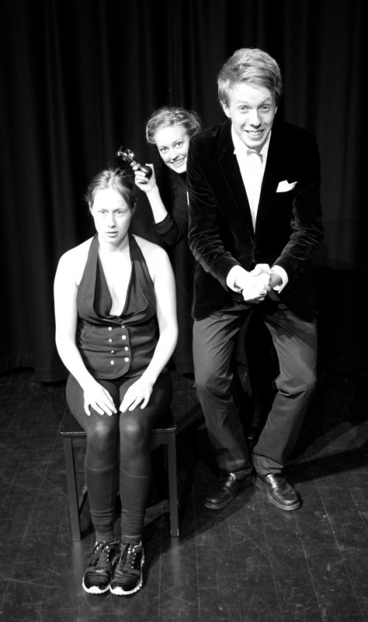 Performerne Maria C.H Ridder og Søren Højgaard, samt pianisten Fie med sit båthorn // Alle fotos: Camilla Bak Matthiesen 